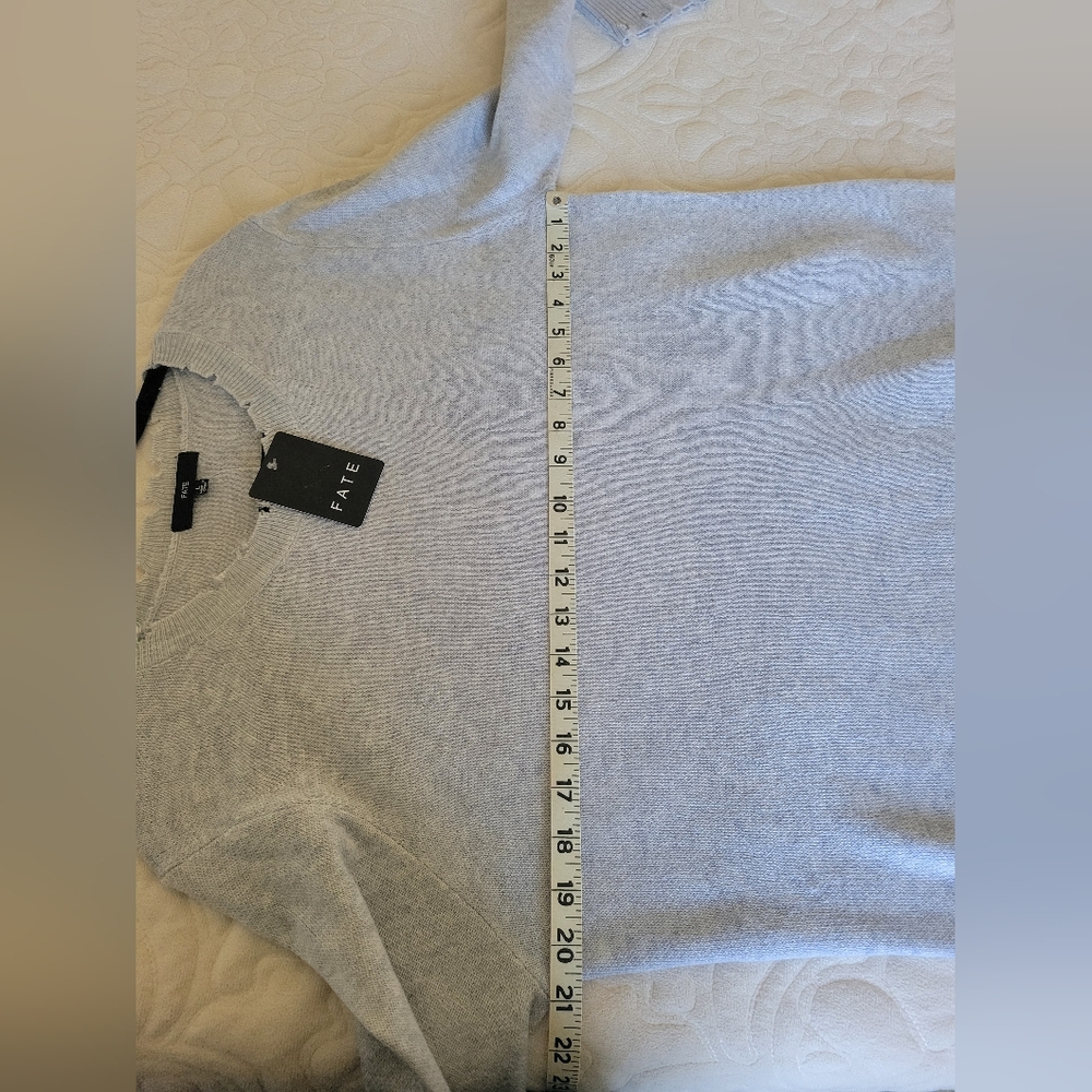 Fate Intentionally Distressed Grey Sweater Size L - Picture 6 of 8